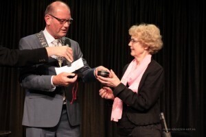 211836-0091web-300x200